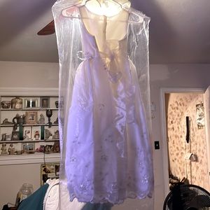 Children’s butterfly dress w/gloves& halo new never been worn
